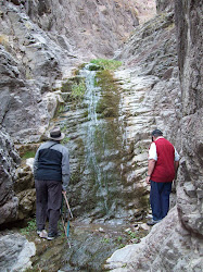 cascada de la entrada a la capilla