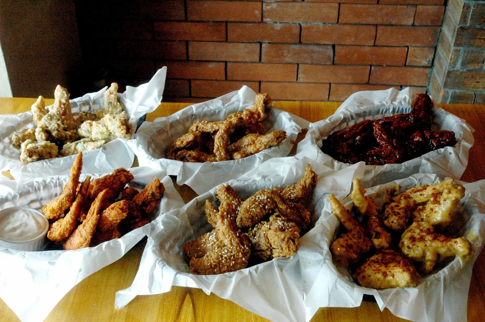 DUDE FOR FOOD Wings Over City Golf Frankie's New York Buffalo Wings