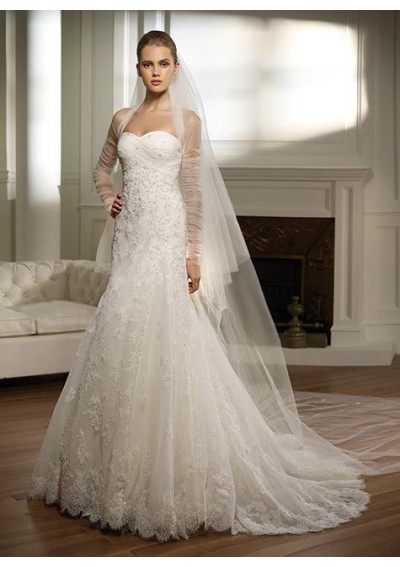 Exclusives A-line wedding gown