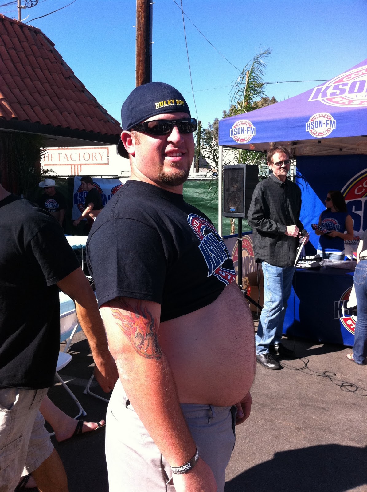 to the Bulky Boy Blog! Eastbound Bar & Grill Beer Belly