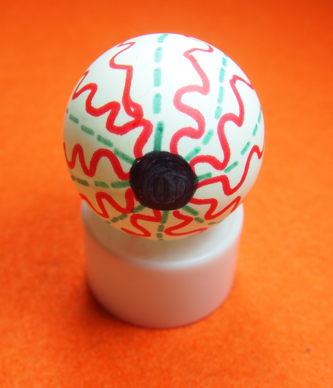 The Tiny Funnel Glowing eye Halloween Activity