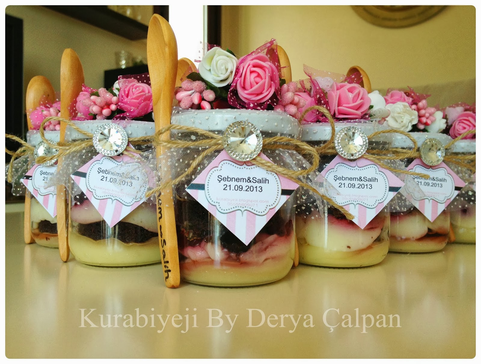 Kurabiyeji By Derya İnci Kavanoz Pasta