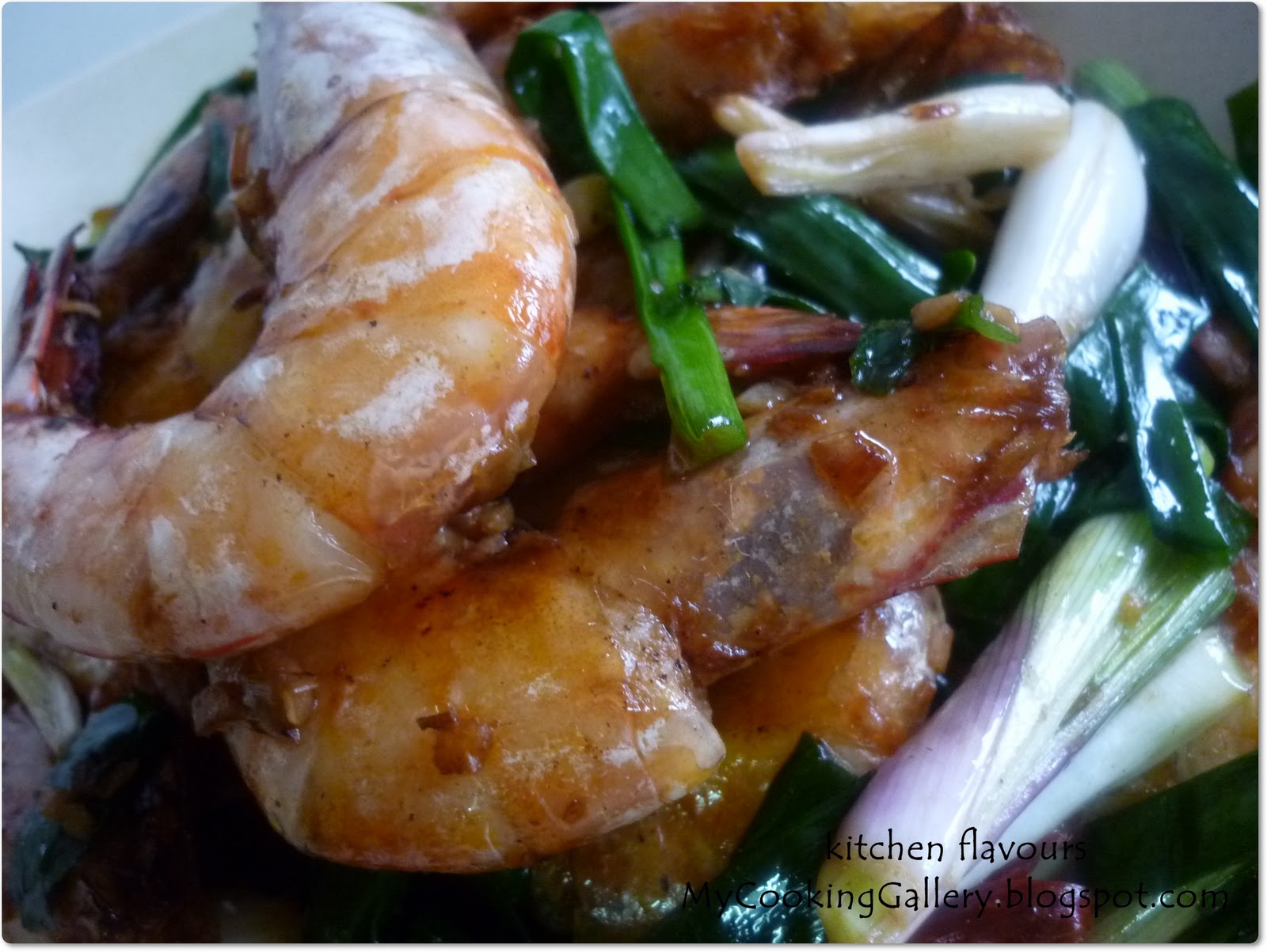 kitchen flavours Oyster Sauce Prawns with Garden Fresh Spring Onions