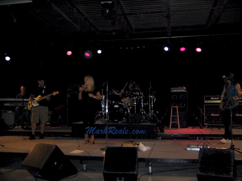Bonnie Tyler, Mark Reale, Mike Dimeo, Lenny Rocillo, Bobby Rondinelli September 2007