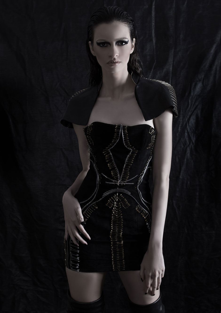 Fashion Gothic clothing: April 2013