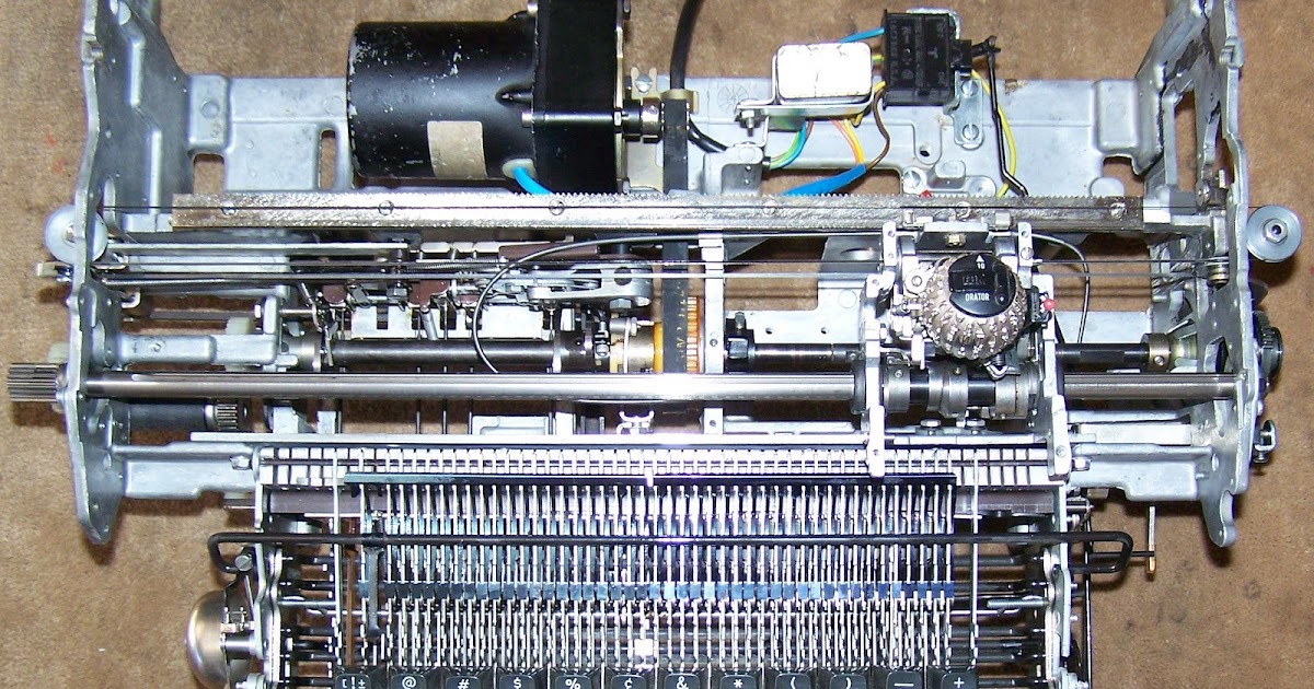 oz.Typewriter The SloMo IBM Selectric Typewriter in Action