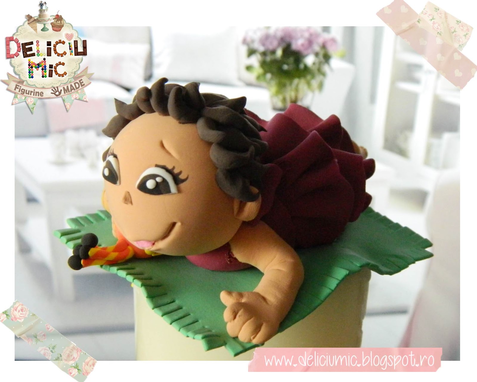 Figurina tort botez Figurina tort botez