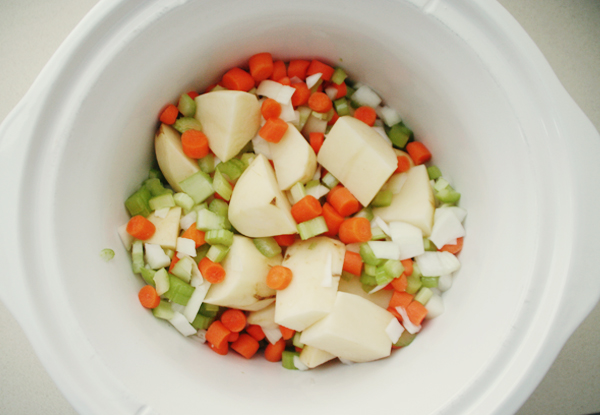 easy crockpot potato soup (gluten free)