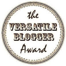 Octubre - 2012: Premio "The Versatile Blogger Award"