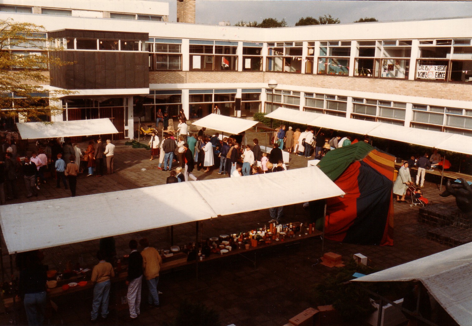 Rommelmarkt op 10 oktober 1985