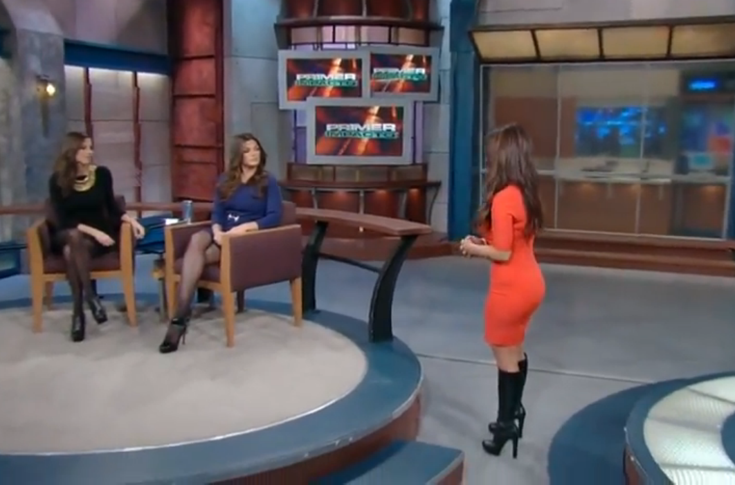 THE APPRECIATION OF BOOTED NEWS WOMEN BLOG Primer Impacto's Jackie