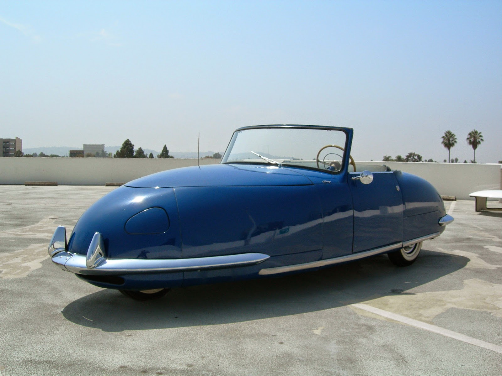 © Automotiveblogz Davis Divan 1948