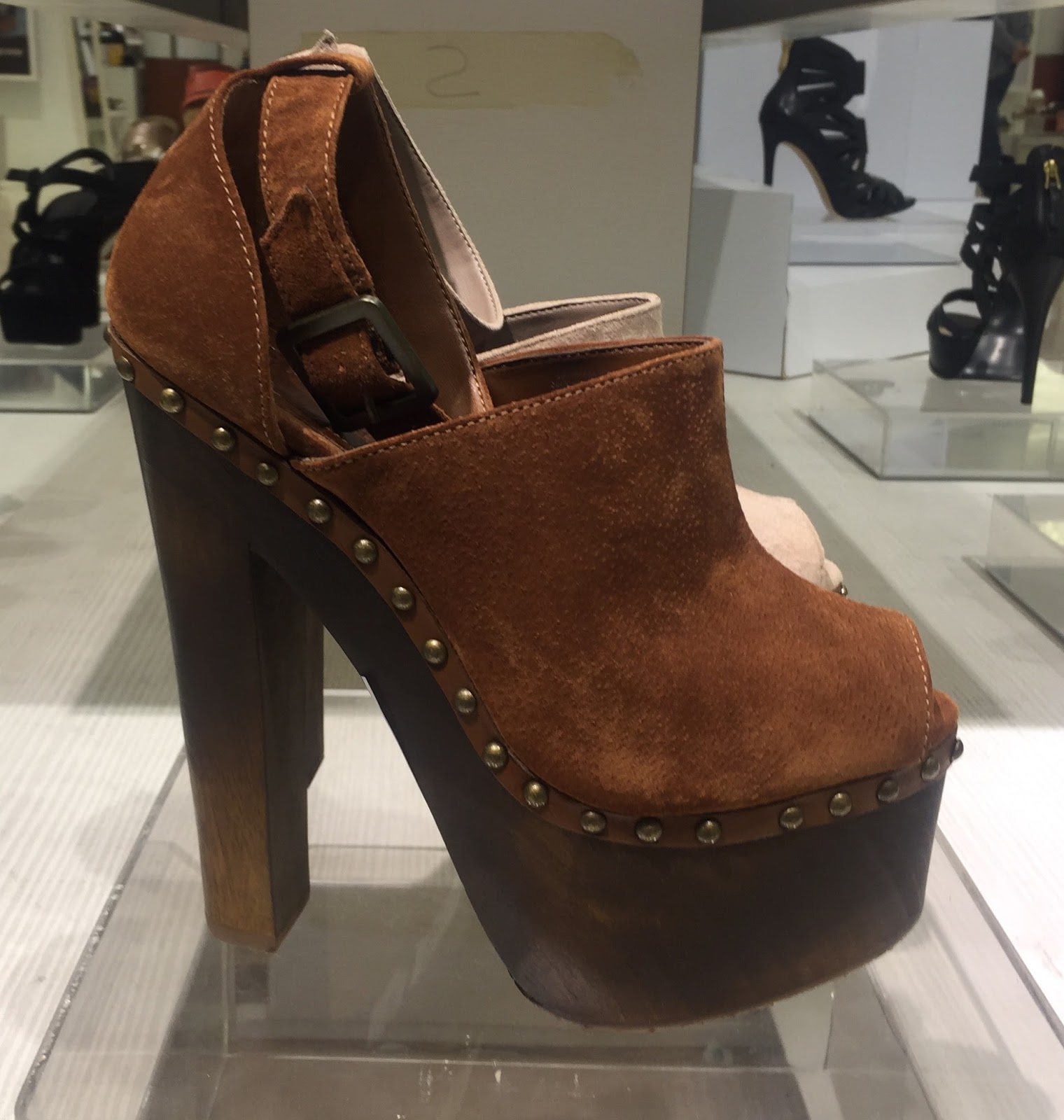 zapatos schutz ripley