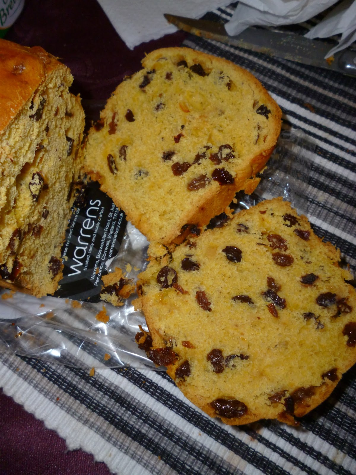 Madhouse Family Reviews Warrens Original Cornish Saffron Cake review