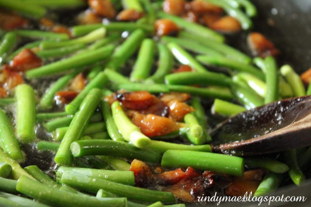 Rindy Mae Tortellini With Garlic Scapes In A Roasted Garlic & White