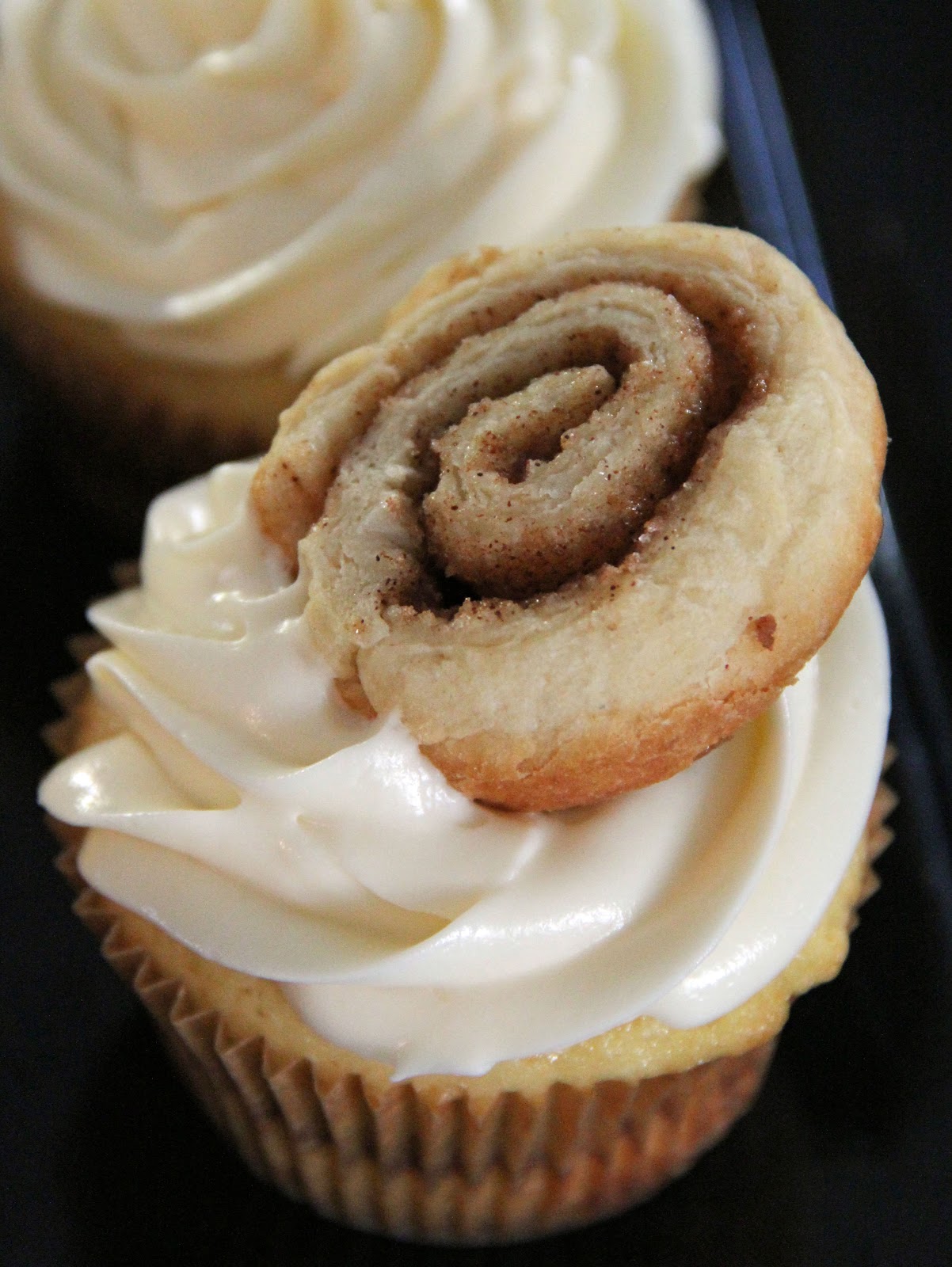 Jo and Sue: Cinnamon Bun Cupcake with Cheesecake Frosting