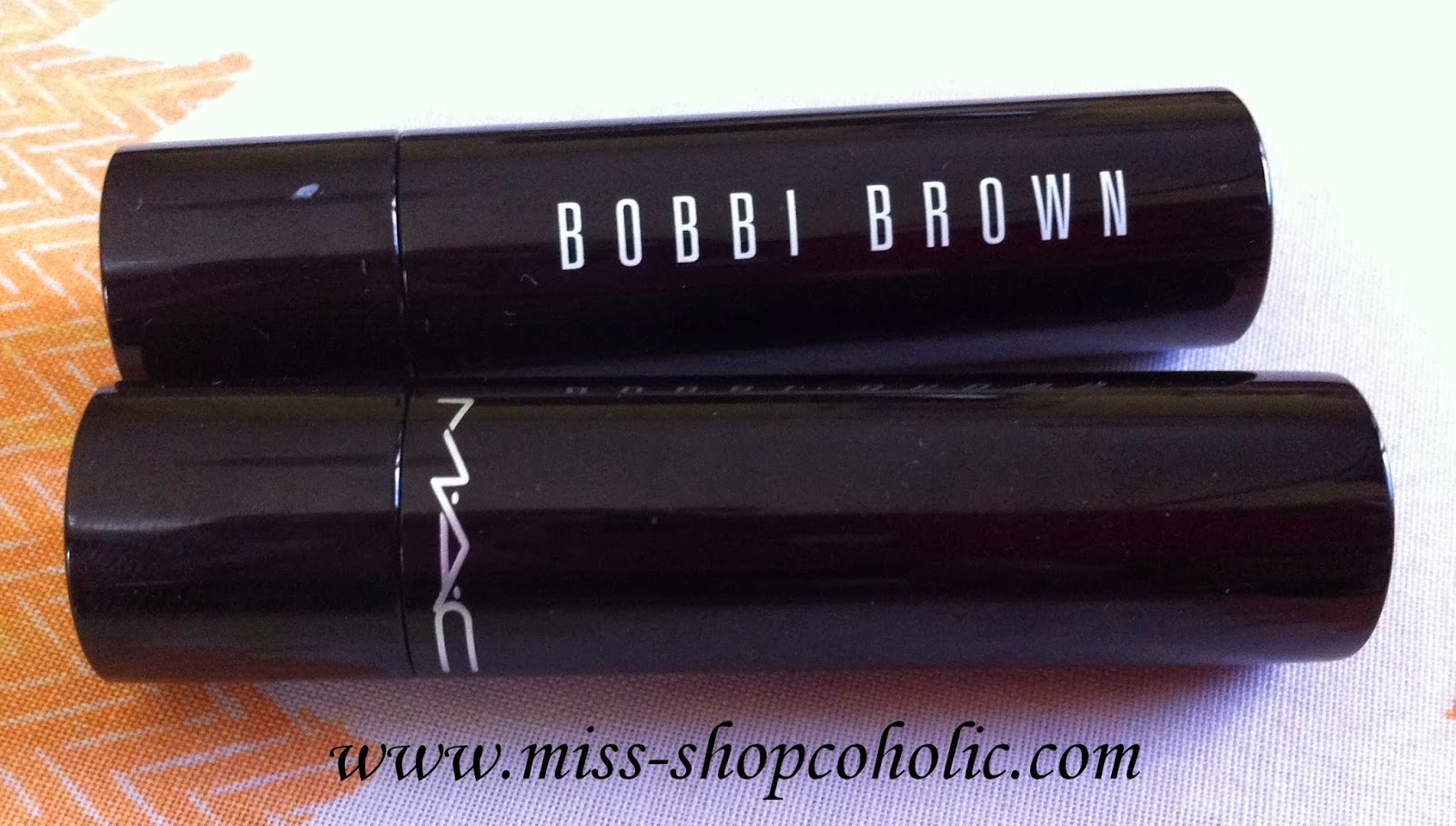 Miss Shopcoholic: Review: Bobbi Brown Creamy Matte Lip color