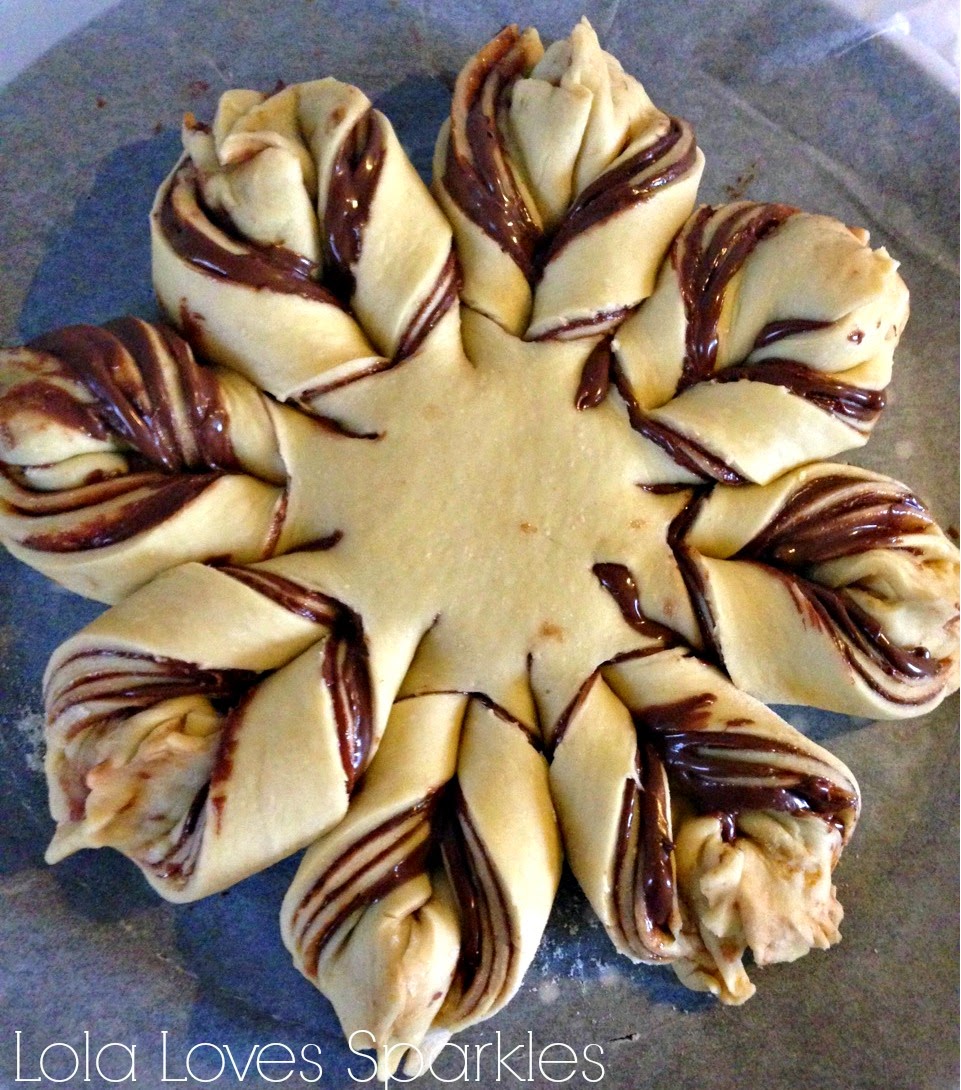 Lola Loves Sparkles Braided Nutella Star Pull Apart Bread Brioche [Recipe]