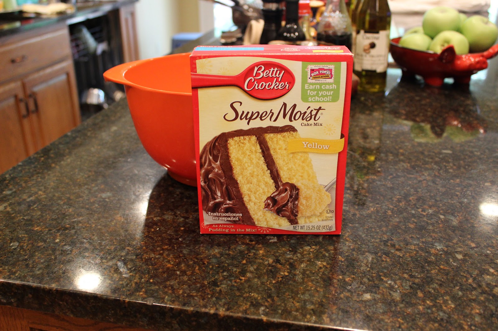 Cooking and Baking College Girl How to Make Sour Cream Yellow Cake