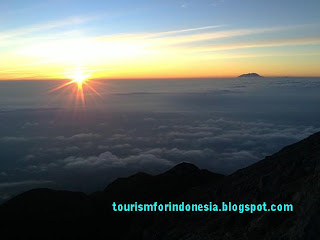 sunrise from merapi volcano merapi sunrise