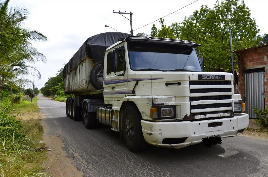 CASAL ASSALTA MOTORISTA DE CARRETA EM CARDOSO MOREIRA