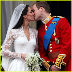 PRINCE WILLIAM and KATE KISS