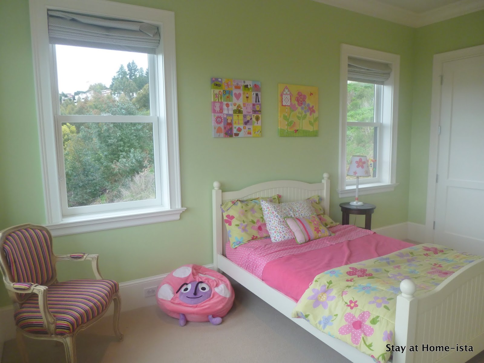 girls butterfly bedroom