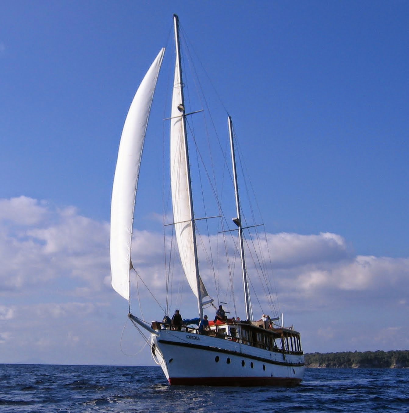 Traveloscopy Travelblog Get aboard Vanuatu sailing legend