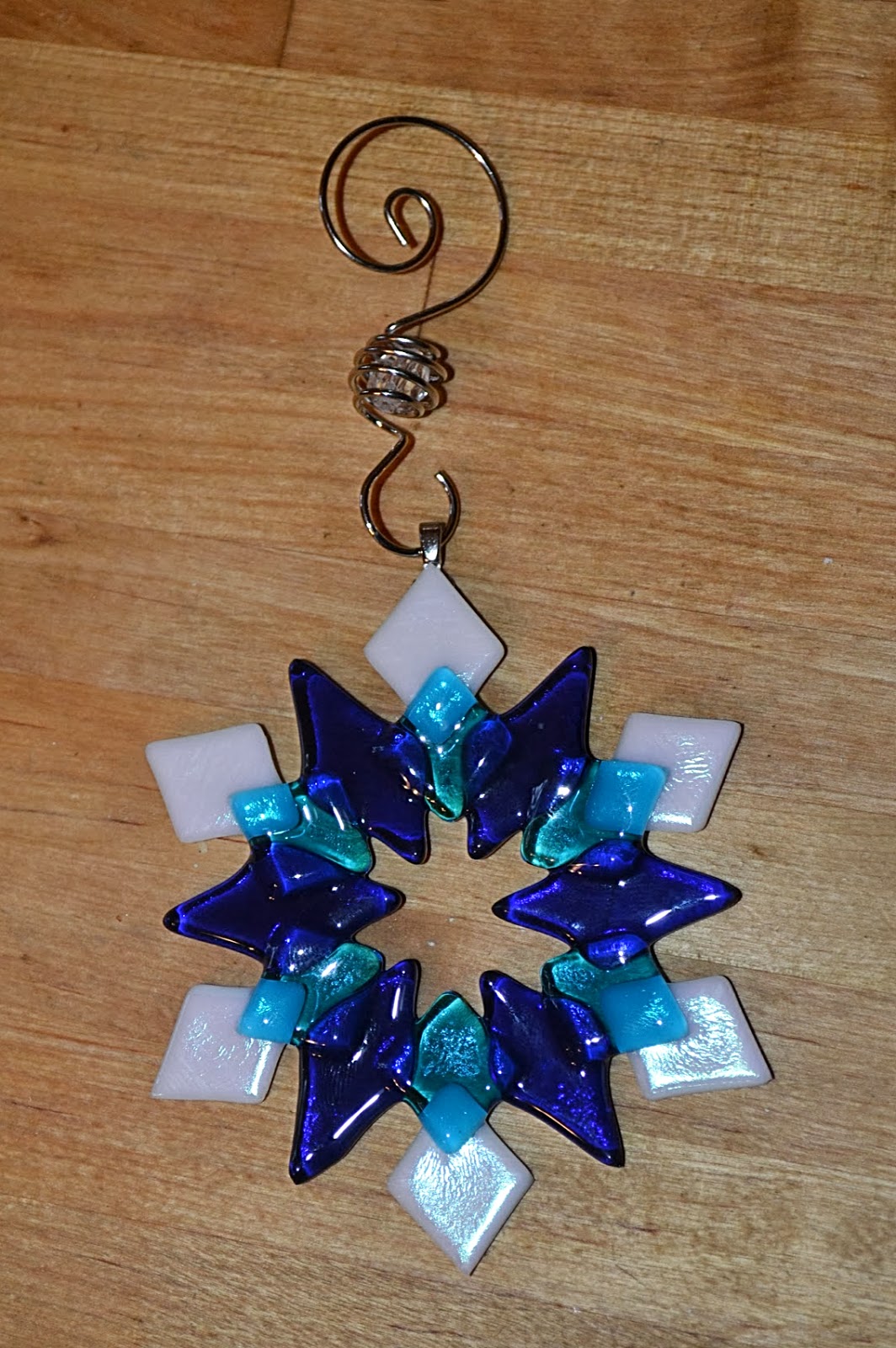 The Outlaw Gardener Fused Glass Snowflakes (Again)