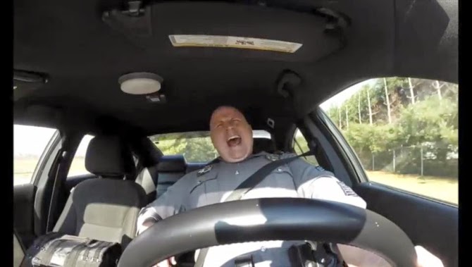 police/officer/shake/it/off/taylor/swift