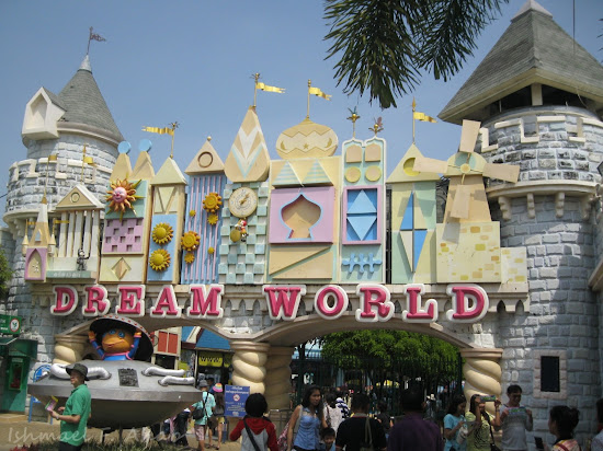Entrance to Dreamworld Bangkok
