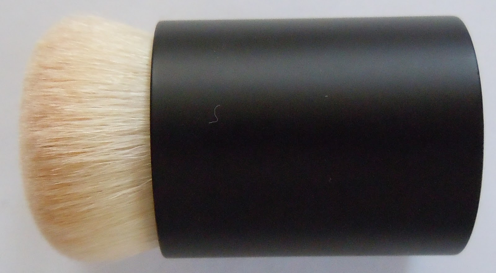 Lola S Secret Beauty Blog Hakuhodo G543 Powder Dr Round Review And Pictures