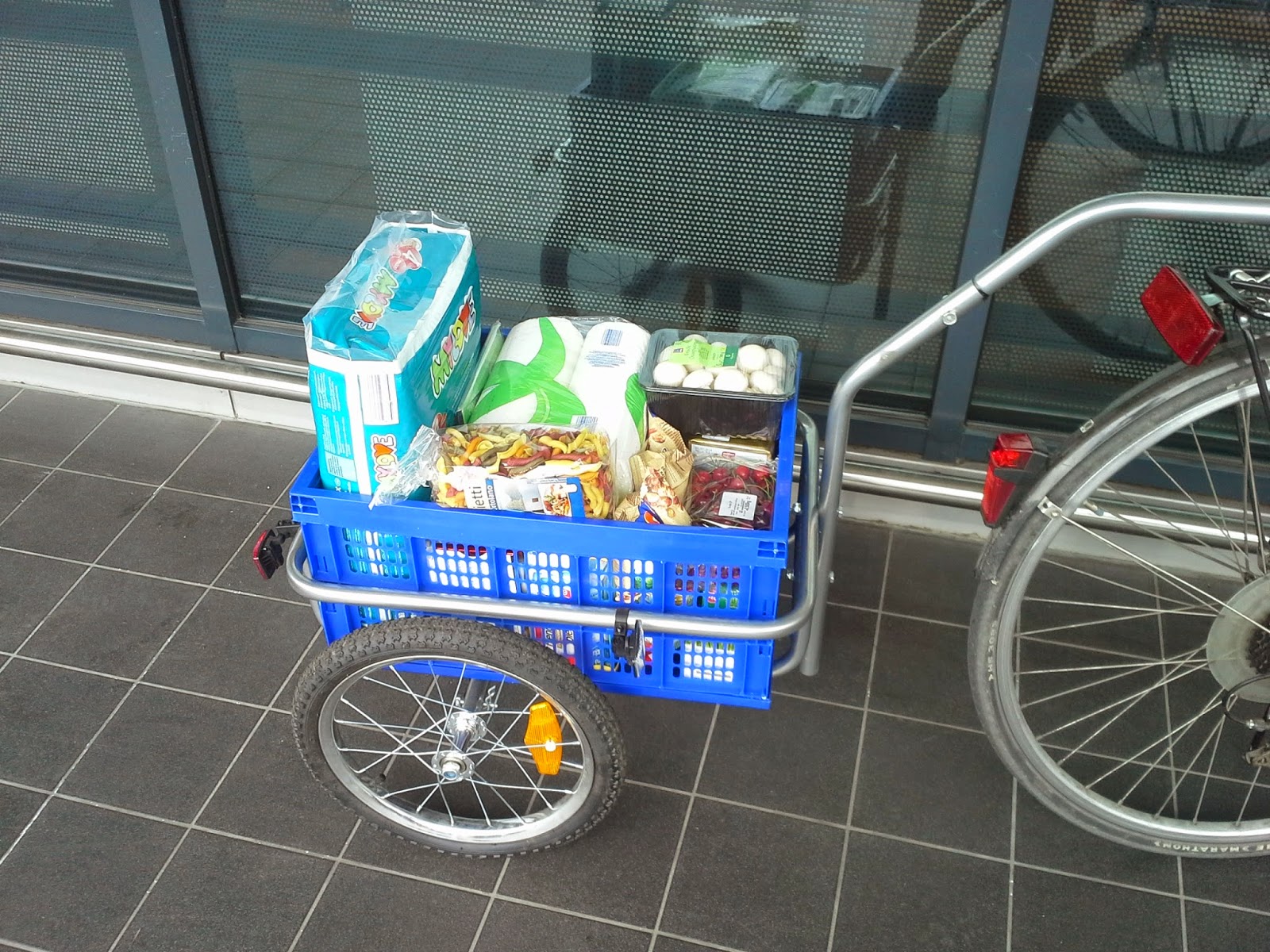 Fahrradanhanger Hilfe Fur Den Familieneinkauf Ohne Auto Eltern Baby Kind Und Mehr