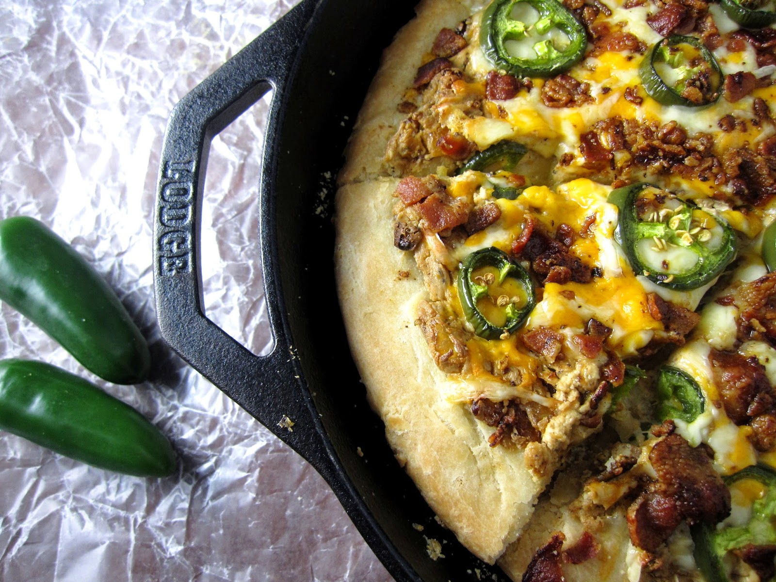 A Taste of Madness Jalapeno Popper Skillet Pizza