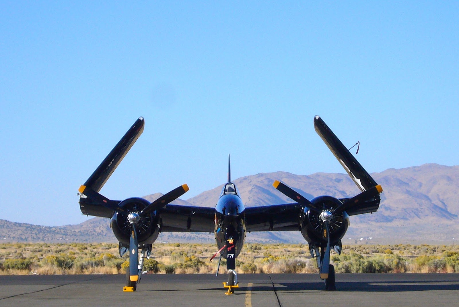http://4.bp.blogspot.com/-Eni9Wg-oeqM/T8AhMNlKCeI/AAAAAAAAIPA/wDgCTndyXow/s1600/grumman_f7f_tigercat.jpg