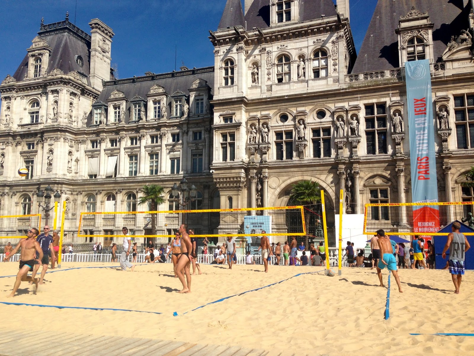 Focus On Paris Urban volleyball