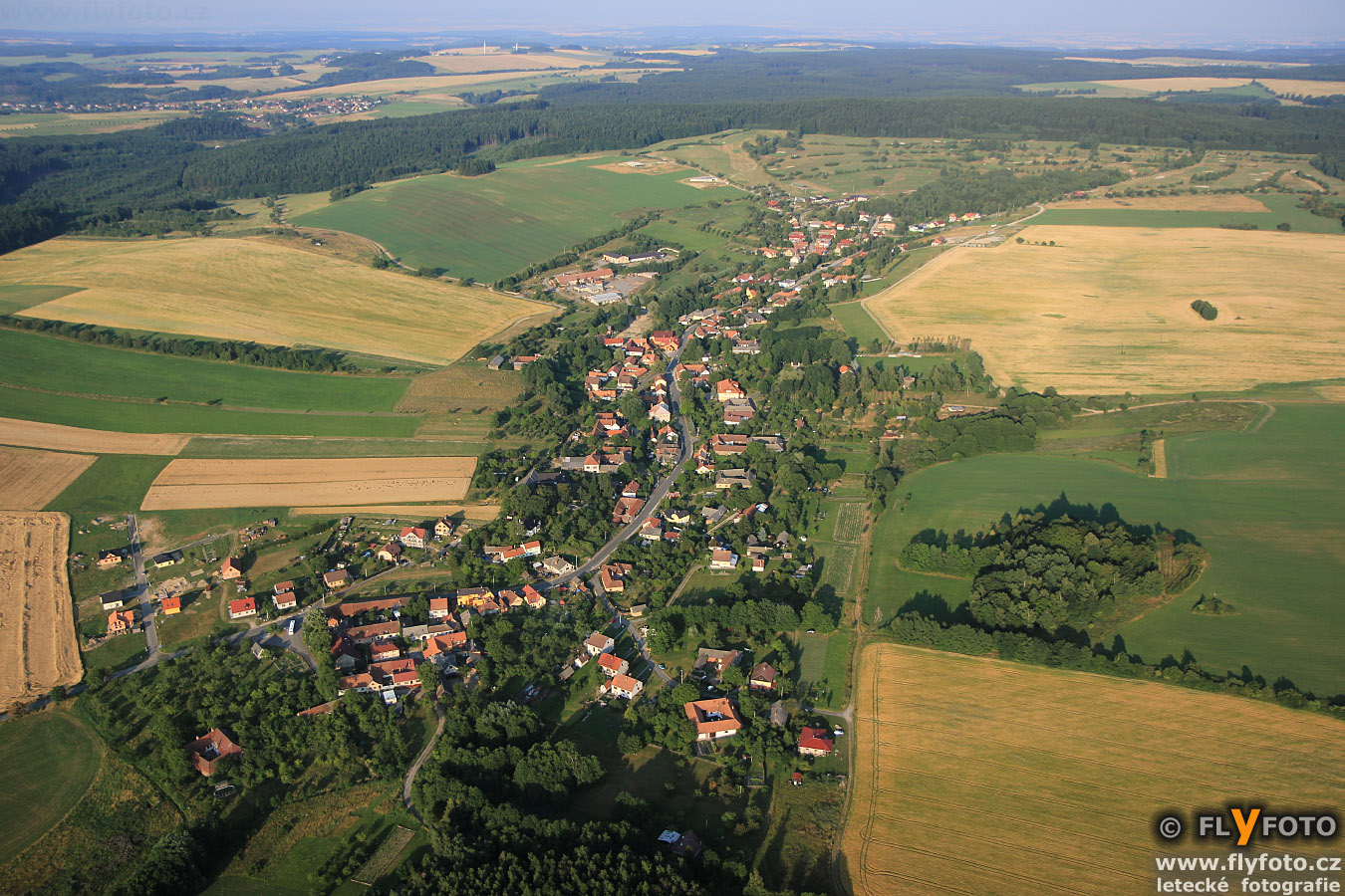 FLyFOTO letecká fotografie a video Kořenec