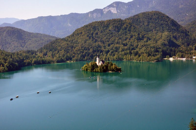 Iglesia en el lago de Bled, Eslovenia Iglesia en el lago de Bled, Eslovenia
