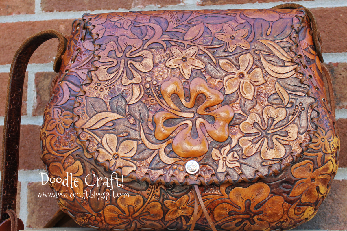 Doodlecraft Hawaiian Hibiscus Leather Purse!
