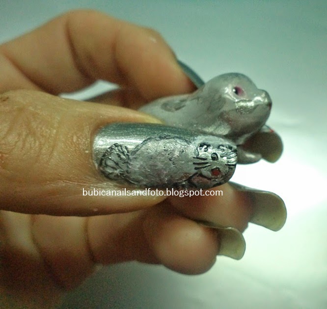 simple nails 857 Andre the seal... seal nail, seal nail art