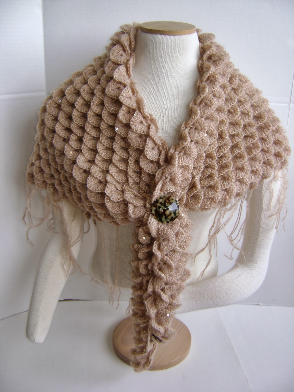 Creative Designs by Sheila Zachariae DIY Shawl Closures With Buttons