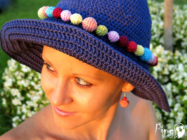 Mini Crochet Balls - crochet pattern by Pingo - The Pink Penguin