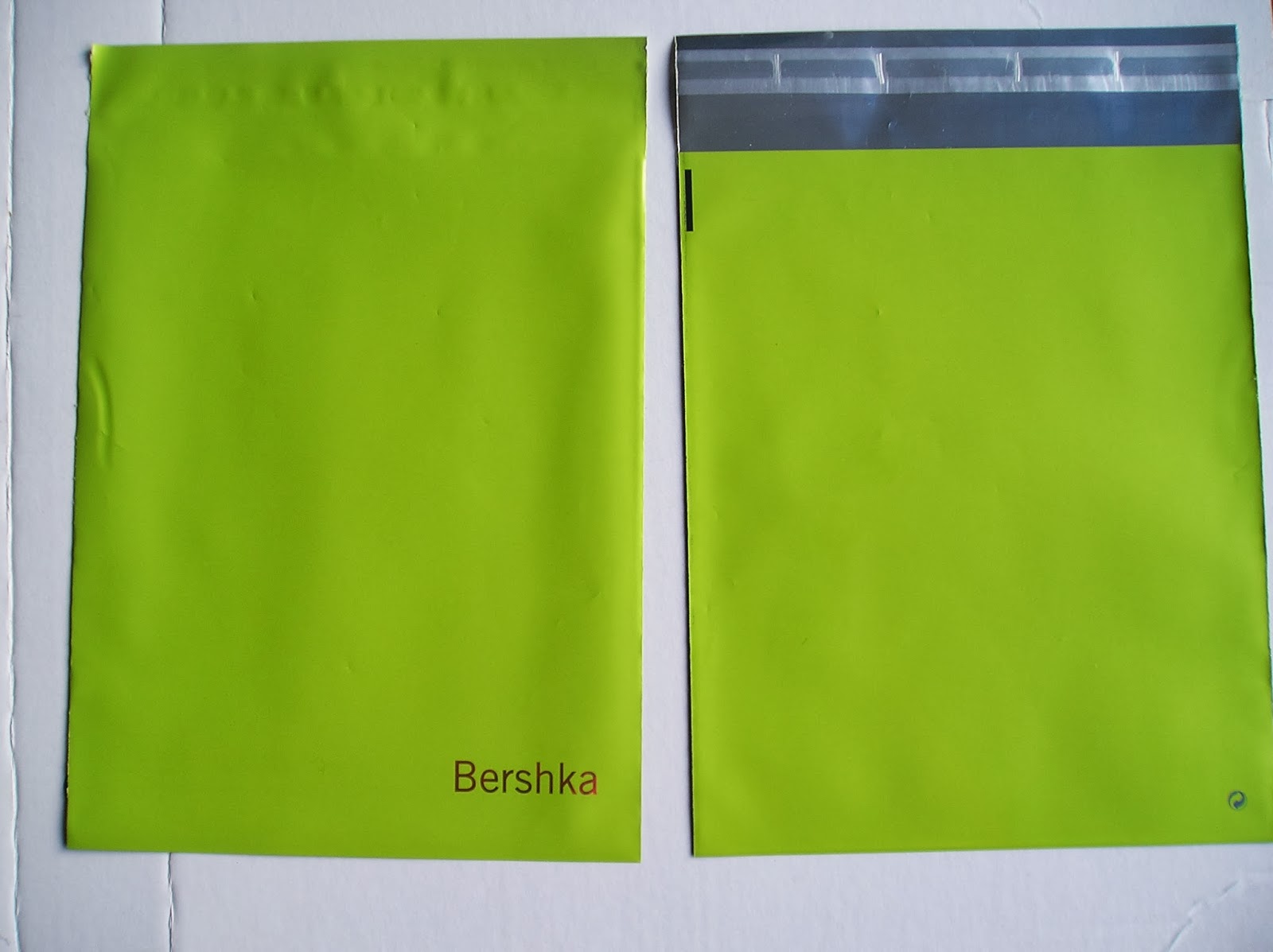 bolsa PP con solapa y tira adhesiva bolsa PP con solapa y tira adhesiva