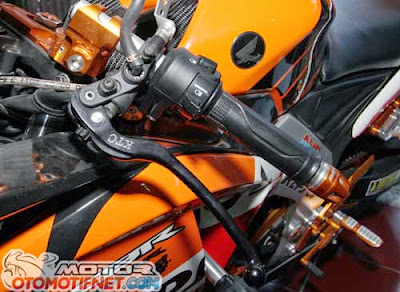 Pasang Kopling Hidrolis Honda CBR250R