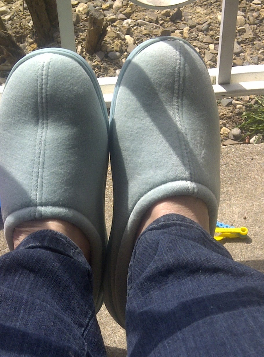 Mom's Musings Nature's Sleep Memory Foam Slippers Review and Giveaway