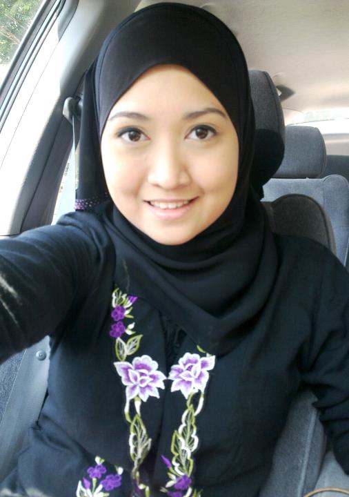 tudung n baju ketat jom tegok blog izzati kalau korang nak ngorat