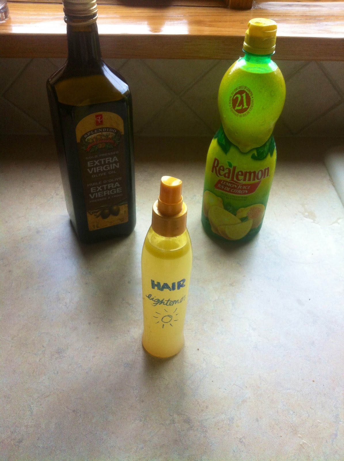 Half Hot Mess DIY hair lightener