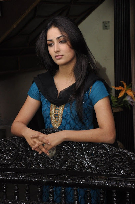 Yami Gautham  Telugu Actress Latest Movie StillsWallpapers sexy stills