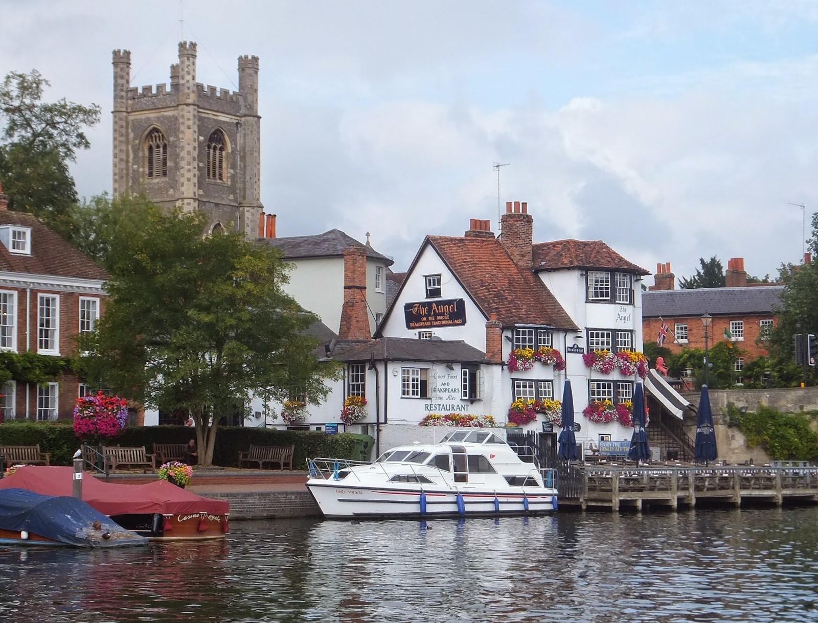 and Millie makes three Thames Promenade, Reading (River Thames