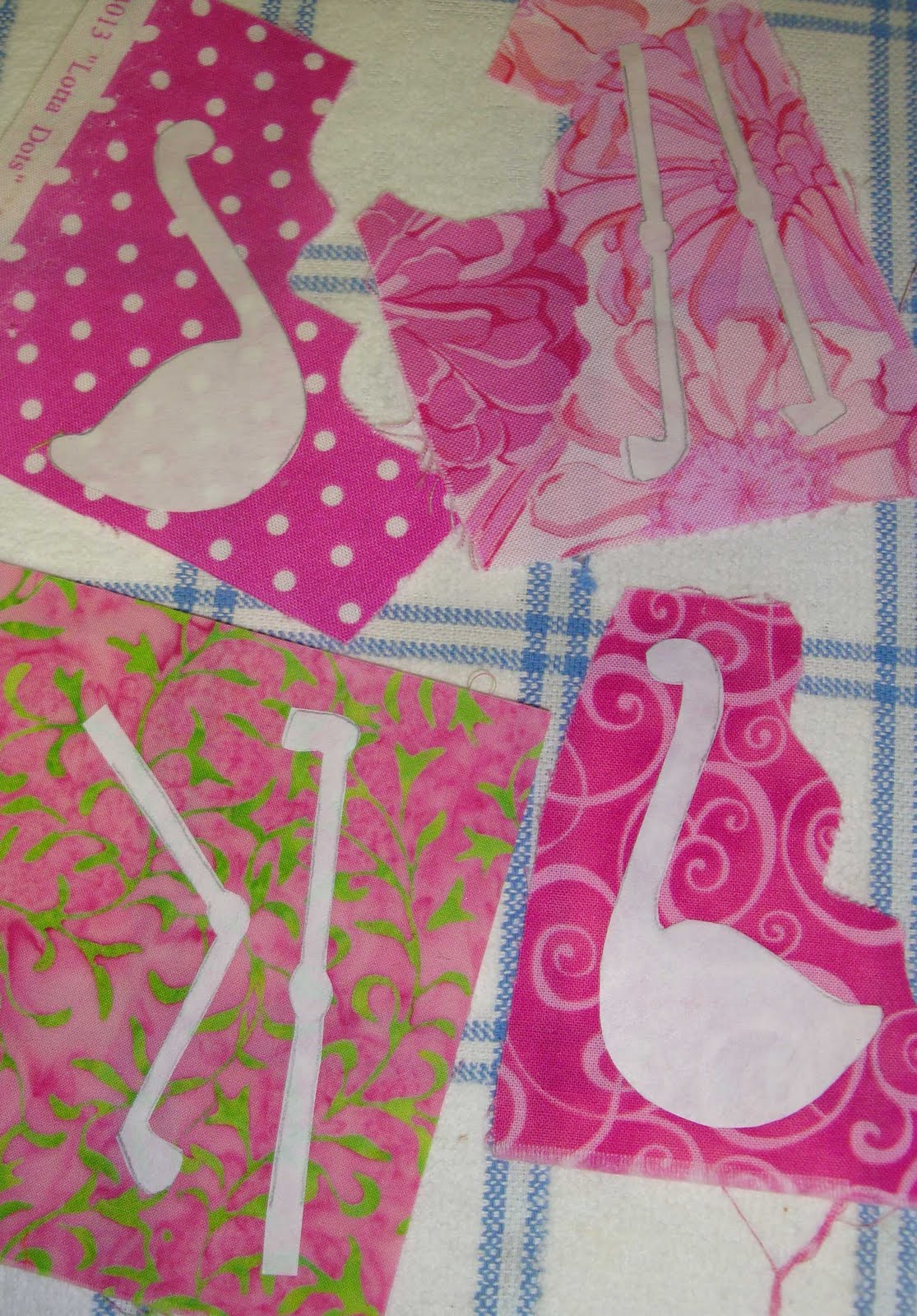 FABRIC THERAPY Glue stick applique, the tutorial PART TWO...